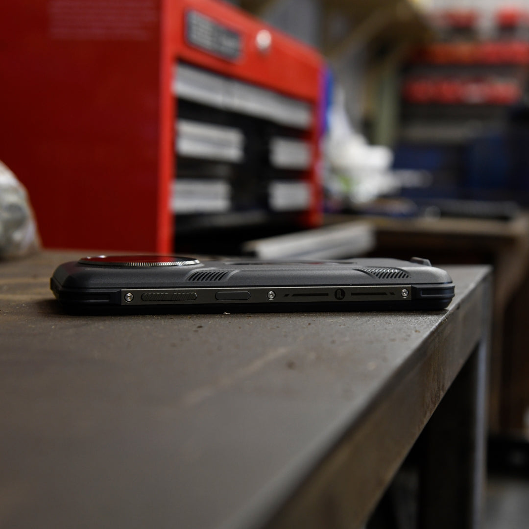 JCB Toughphone MAX M20